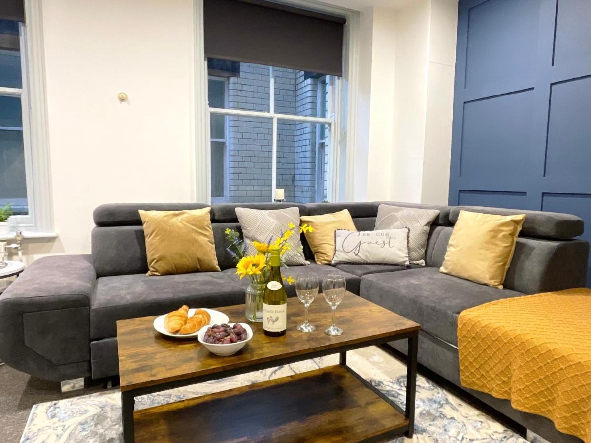 Central Penthouse By Hnfc Stays Newcastle-upon-Tyne Exteriör bild